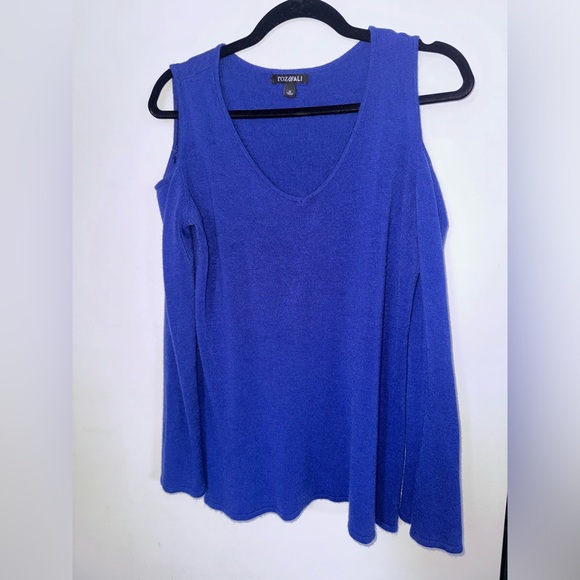 Roz & Ali Open Shoulder Top - Picture 1 of 5